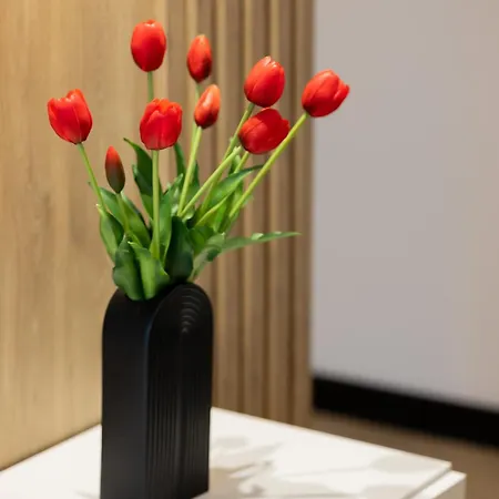 Przytulny Z Parkingiem I Tarasem W Warszawie By Renters 公寓