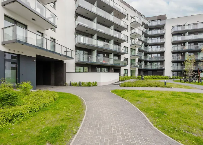 アパート Przytulny Z Parkingiem I Tarasem W Warszawie By Renters